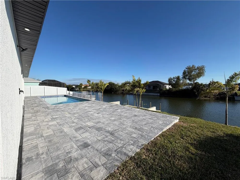 112 NE 6th Street Cape Coral, FL 33909
