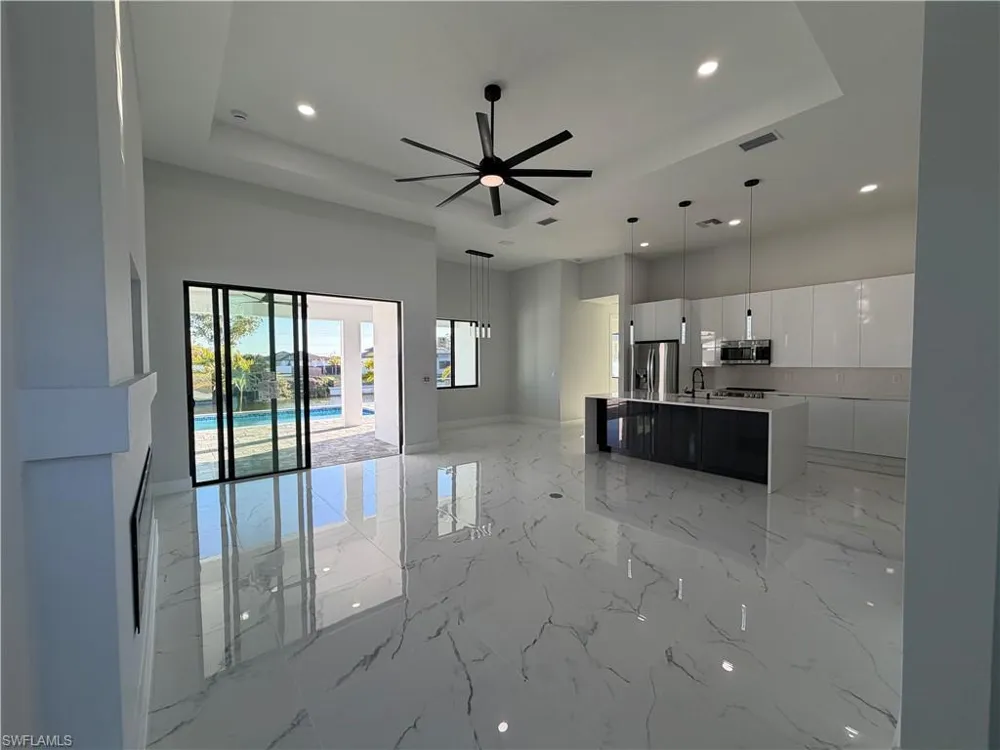 112 NE 6th Street Cape Coral, FL 33909