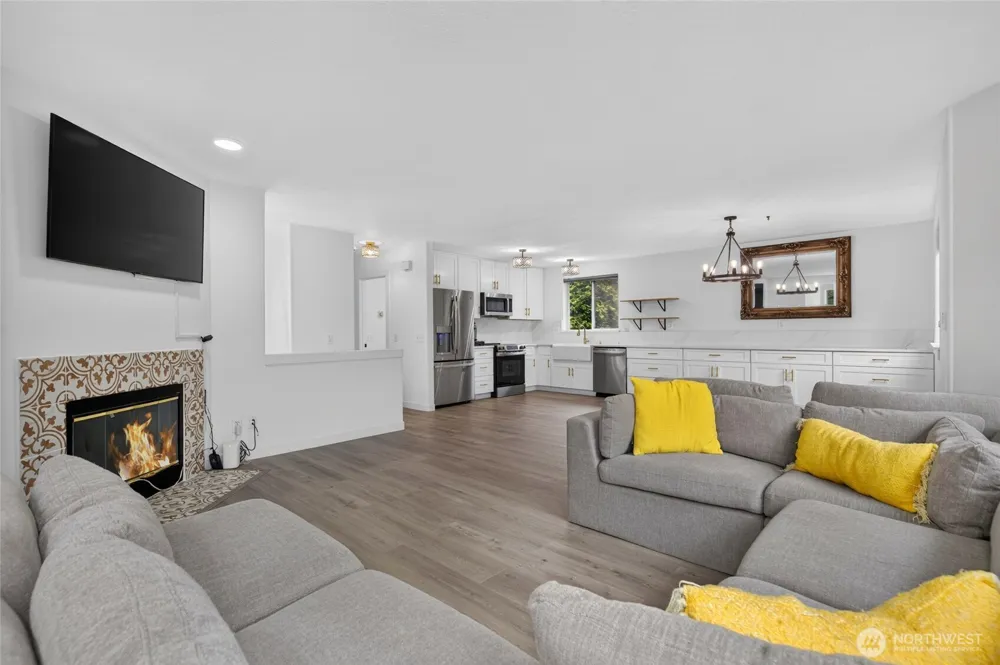 12730 15th Avenue NE Seattle, WA 98125