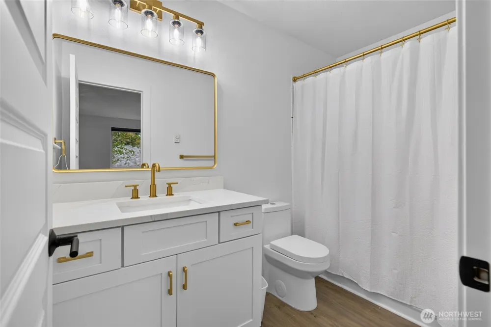 12730 15th Avenue NE Seattle, WA 98125