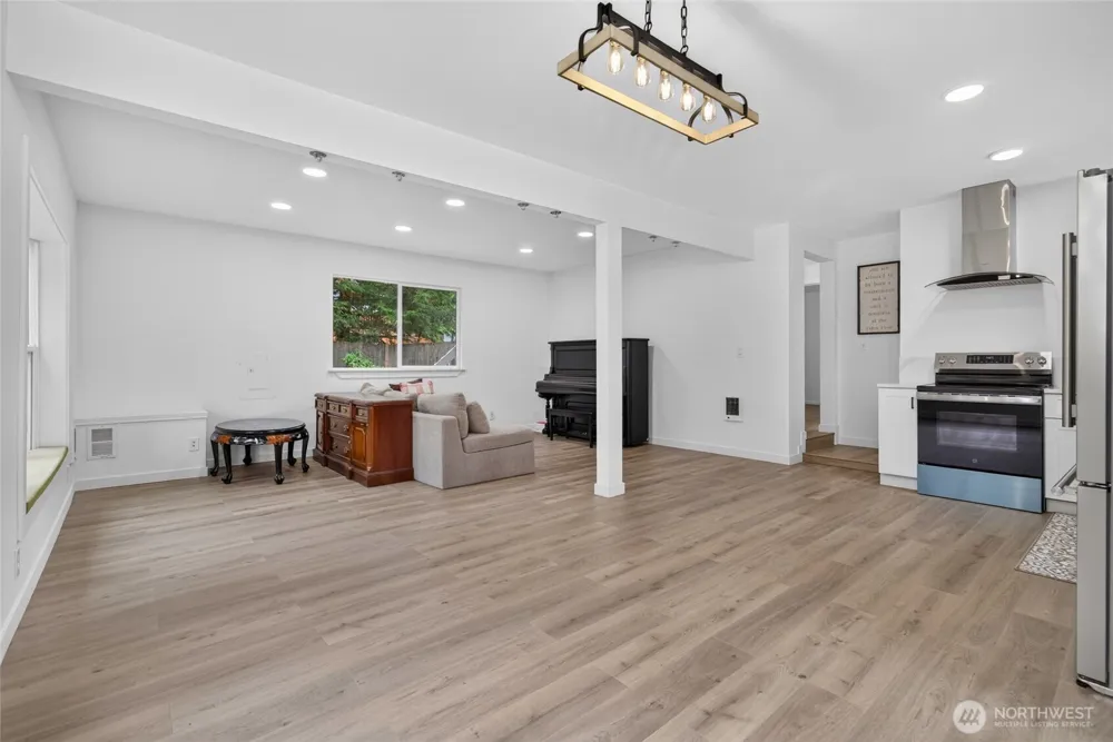 12730 15th Avenue NE Seattle, WA 98125