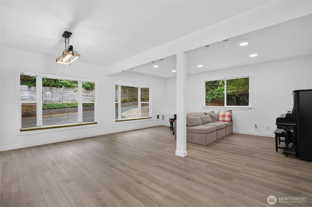 12730 15th Avenue NE Seattle, WA 98125