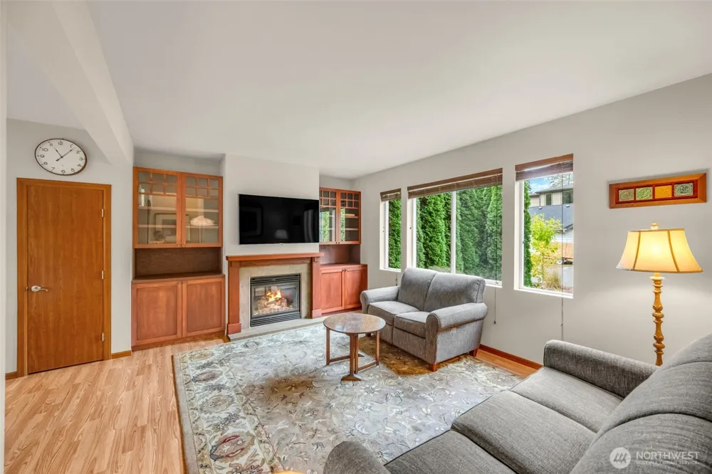 160 6th Avenue SE Issaquah, WA 98027