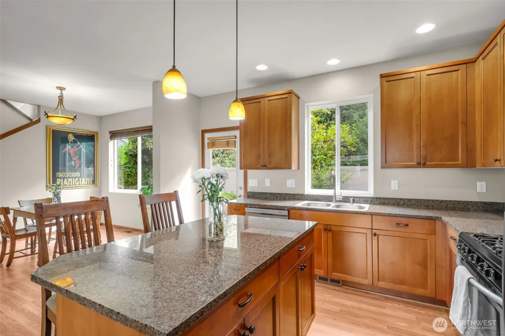 160 6th Avenue SE Issaquah, WA 98027