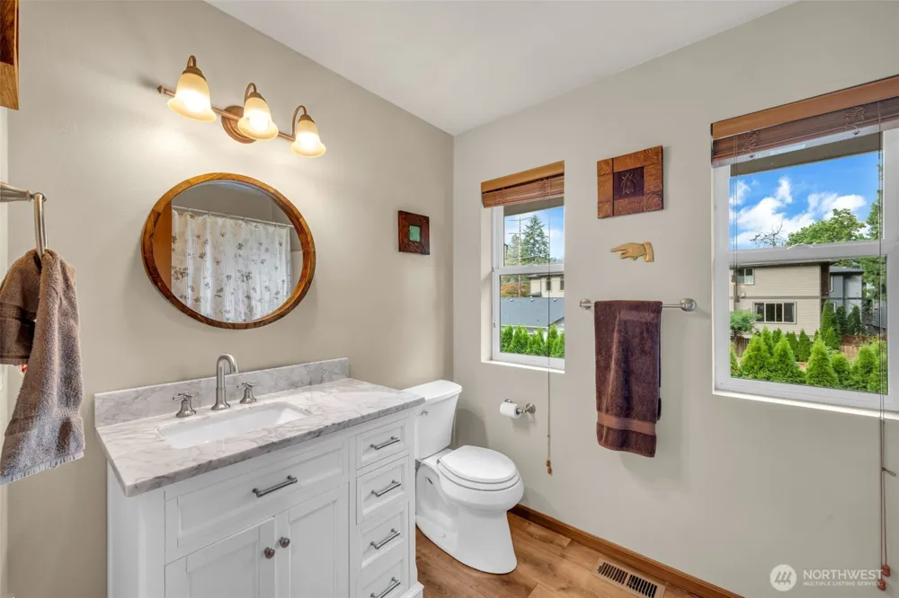 160 6th Avenue SE Issaquah, WA 98027