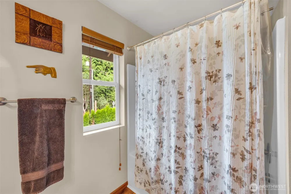 160 6th Avenue SE Issaquah, WA 98027