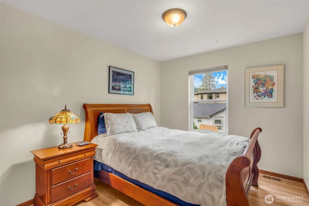 160 6th Avenue SE Issaquah, WA 98027
