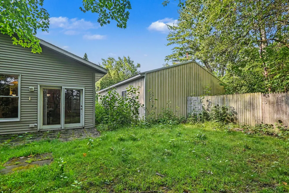15086 76th Street South Haven Charter Township, MI 49090