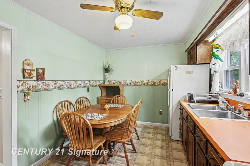 415 E Belle Avenue St Charles Village, MI 48655
