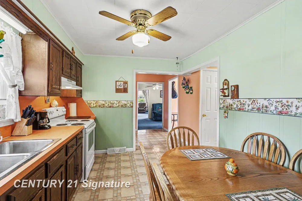415 E Belle Avenue St Charles Village, MI 48655