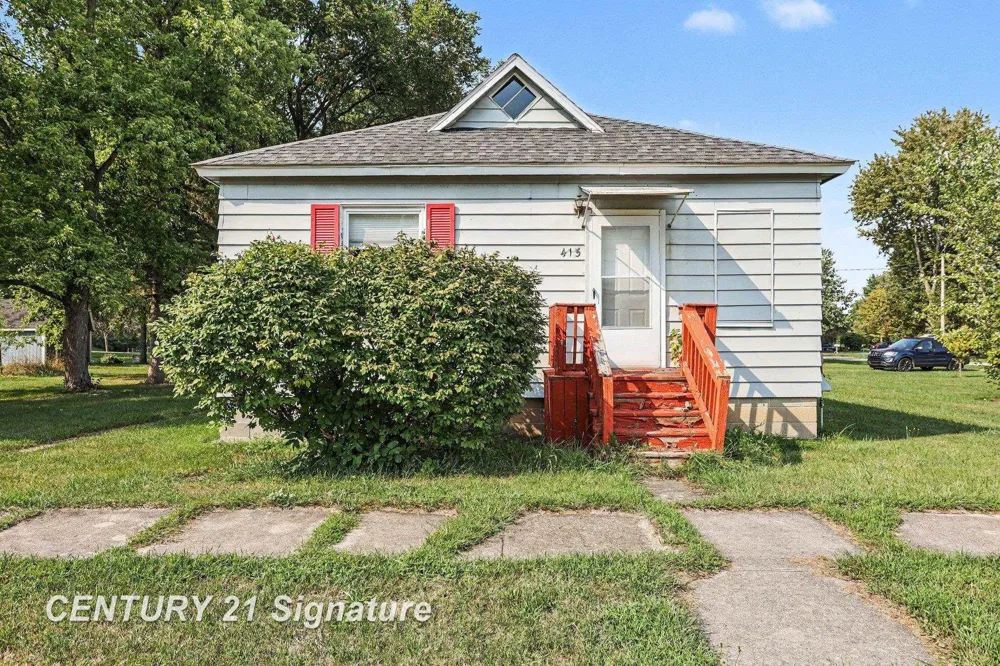 415 E Belle Avenue St Charles Village, MI 48655