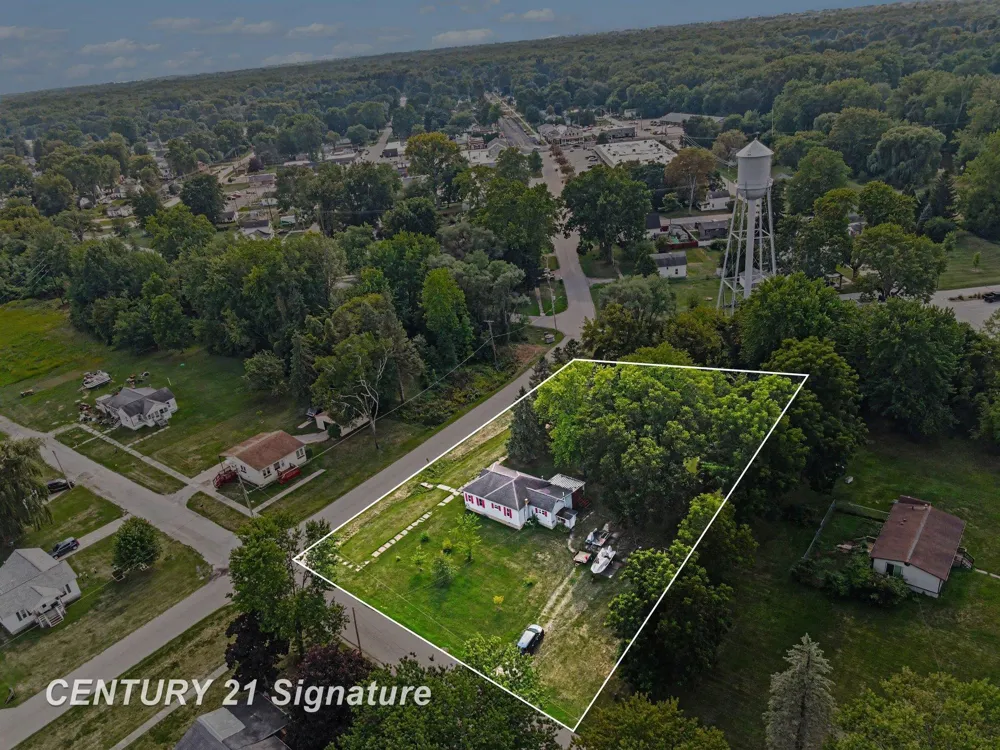 415 E Belle Avenue St Charles Village, MI 48655