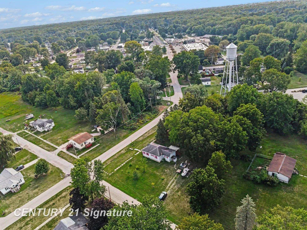 415 E Belle Avenue St Charles Village, MI 48655
