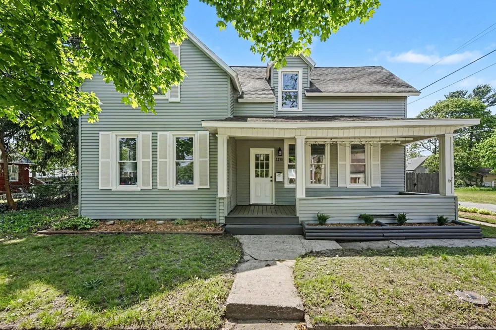2269 Denmark Street Muskegon City, MI 49441