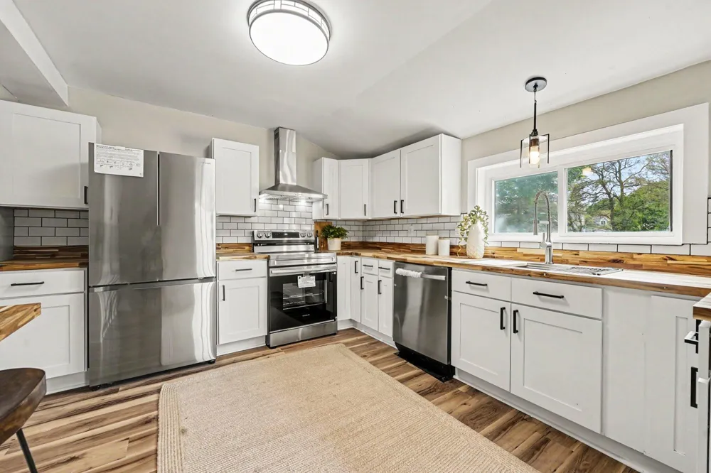 2269 Denmark Street Muskegon City, MI 49441