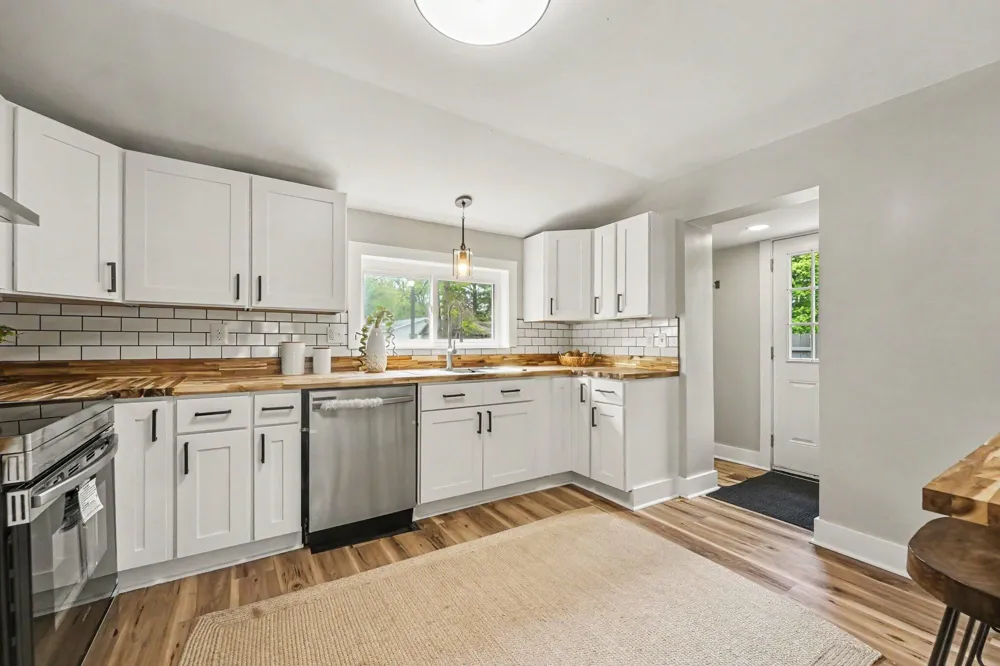 2269 Denmark Street Muskegon City, MI 49441