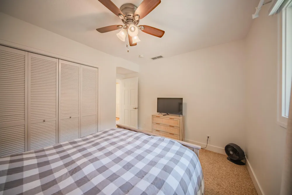 5065 Pine Drive Leoni Township, MI 49201