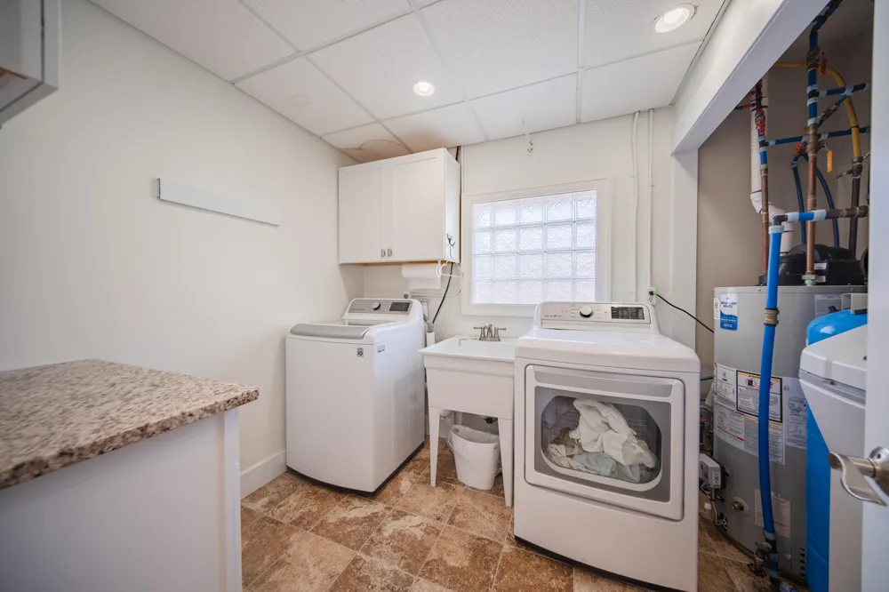 5065 Pine Drive Leoni Township, MI 49201