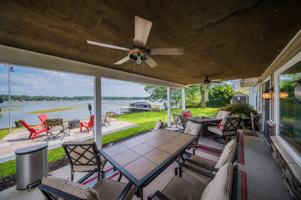 5065 Pine Drive Leoni Township, MI 49201