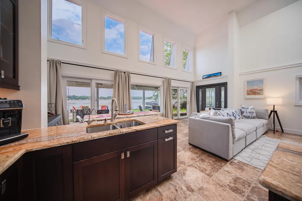 5065 Pine Drive Leoni Township, MI 49201