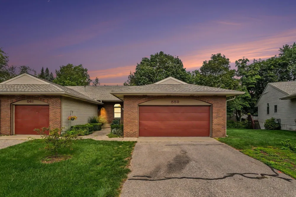 559 Spring Lane Holland City, MI 49423