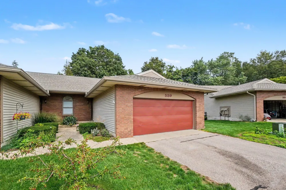 559 Spring Lane Holland City, MI 49423