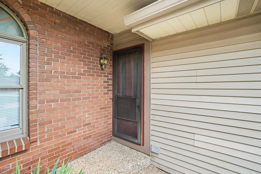 559 Spring Lane Holland City, MI 49423