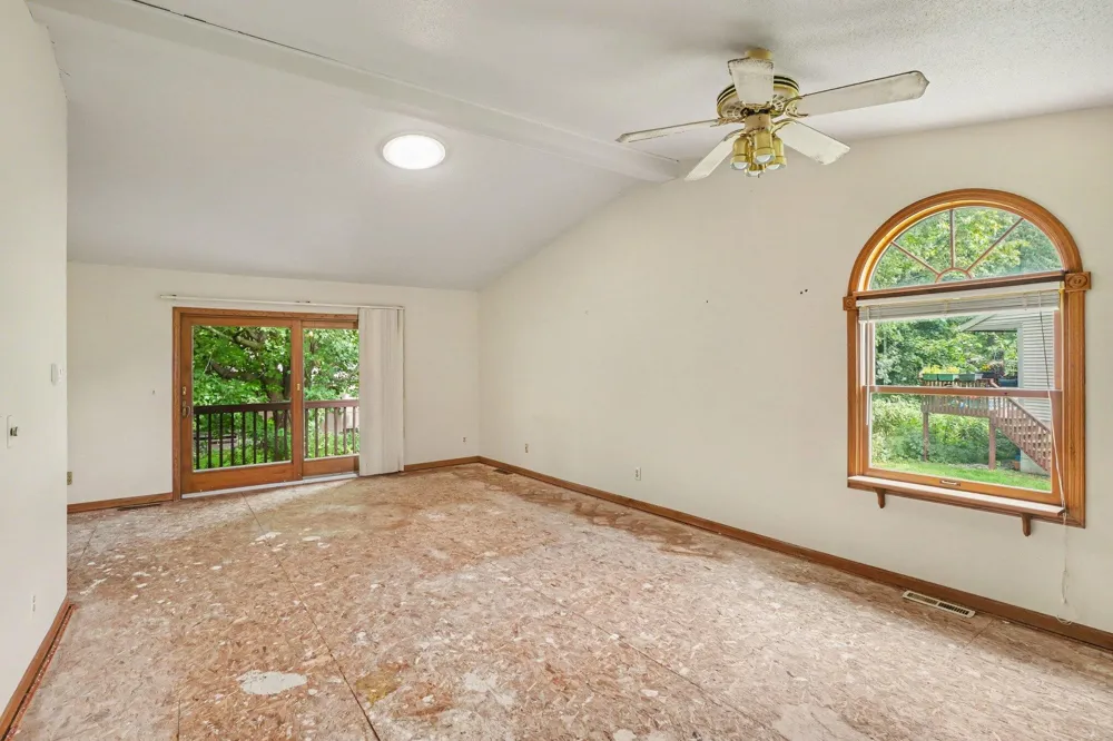 559 Spring Lane Holland City, MI 49423