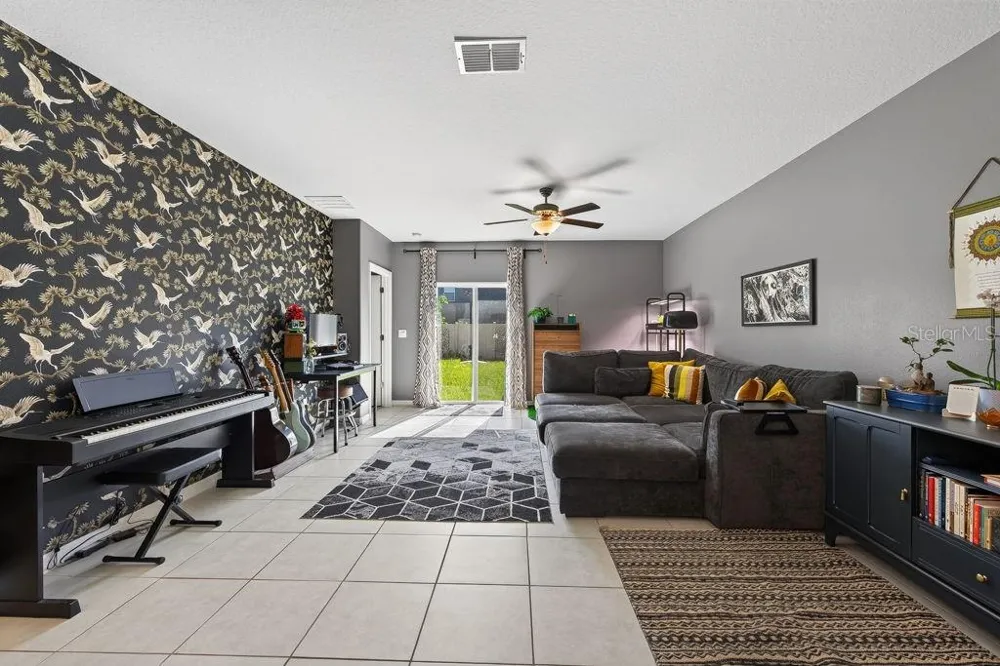 2148 SHINING AZUL WAY Lutz, FL 33558