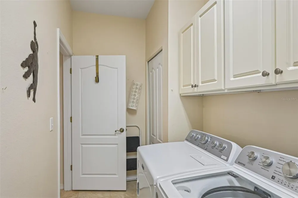 1230 HUNTINGTON GREENS DRIVE Sun City Center, FL 33573