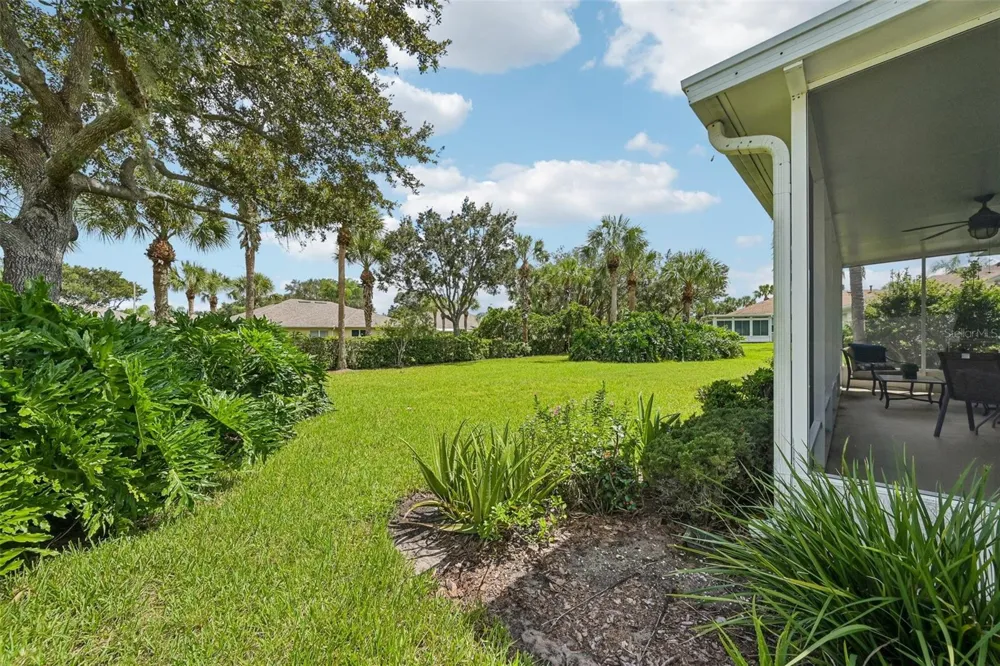 1230 HUNTINGTON GREENS DRIVE Sun City Center, FL 33573