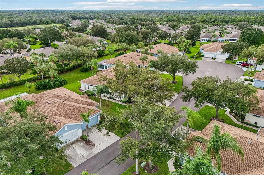 1230 HUNTINGTON GREENS DRIVE Sun City Center, FL 33573