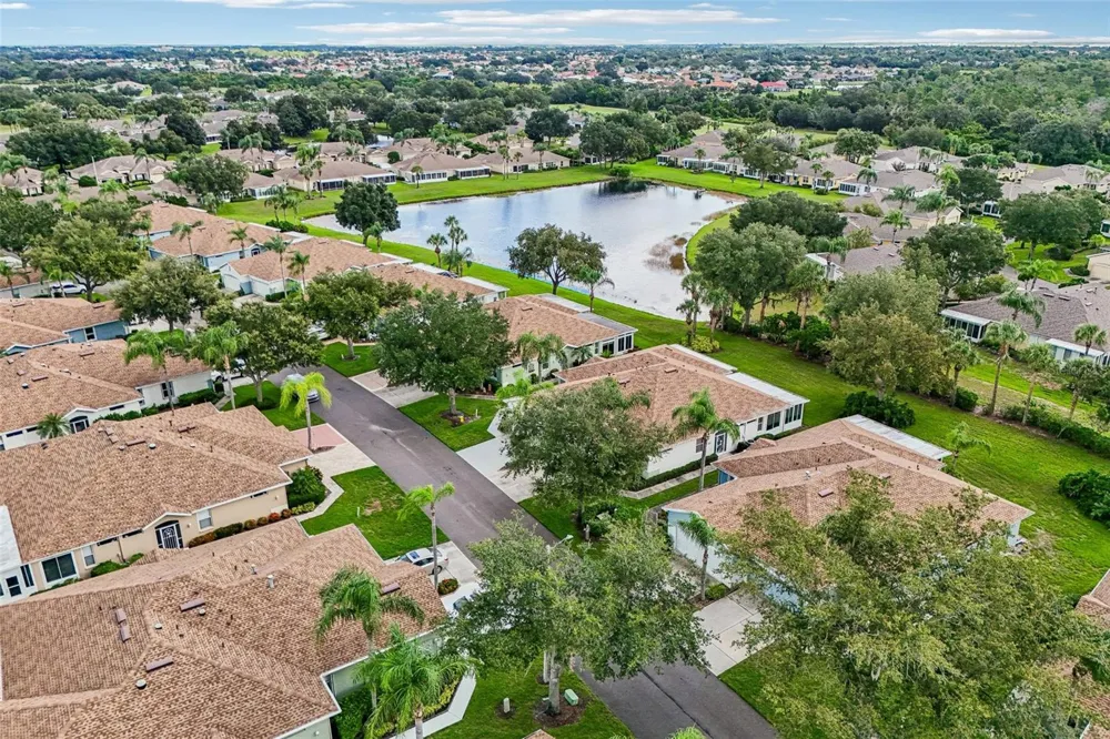 1230 HUNTINGTON GREENS DRIVE Sun City Center, FL 33573