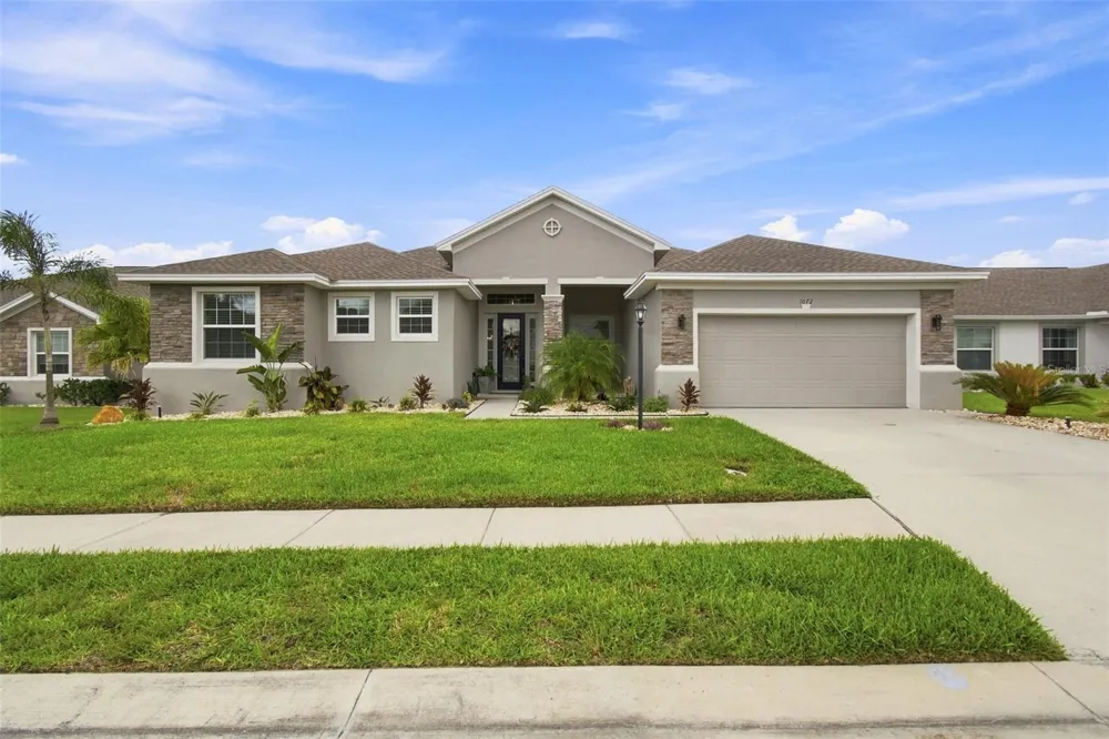 1072 WOODLAND OAKS DRIVE Lakeland, FL 33813