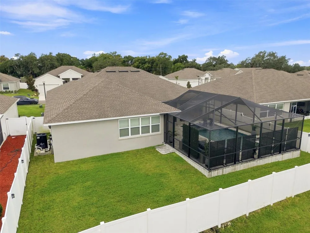 1072 WOODLAND OAKS DRIVE Lakeland, FL 33813