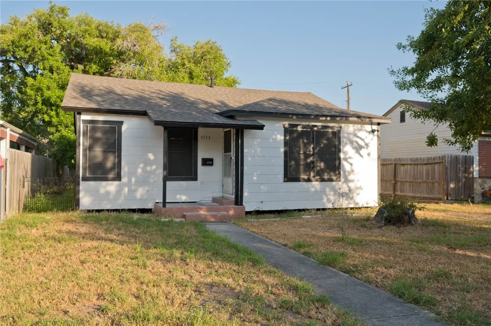 4733 Archer Drive Corpus Christi, TX 78415