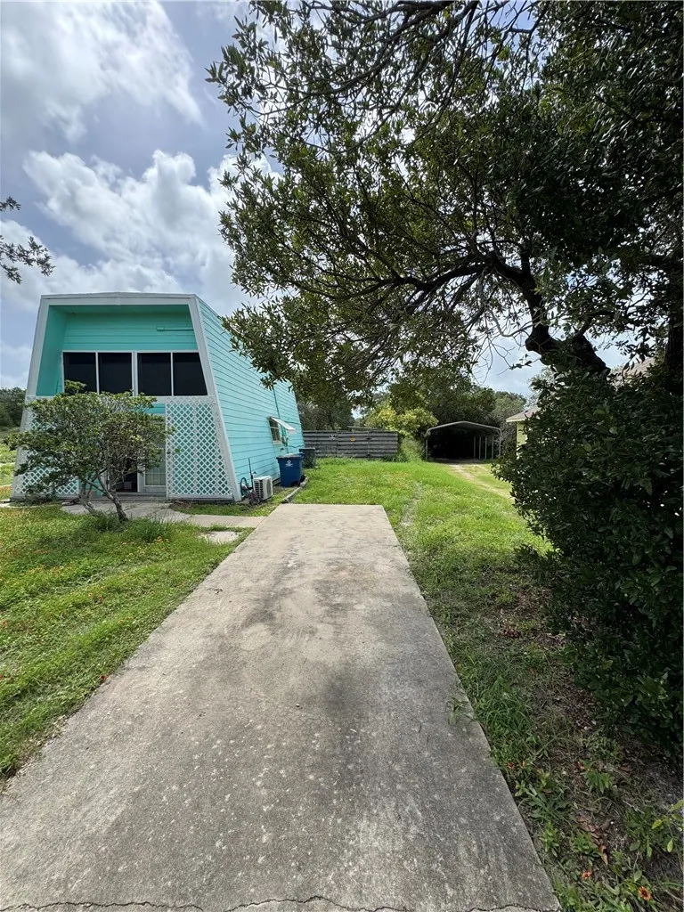 602 Tanglewood Ingleside, TX 78362