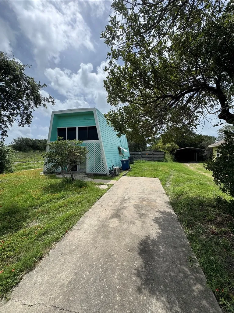 602 Tanglewood Ingleside, TX 78362