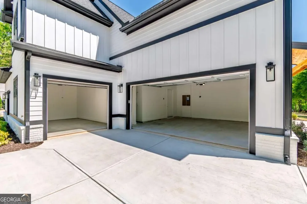 6004 Hemingway LN Gainesville, GA 30506