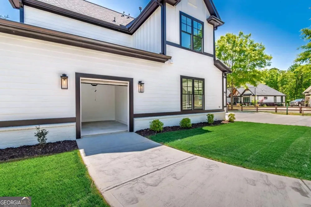 6004 Hemingway LN Gainesville, GA 30506