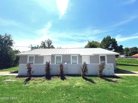 3039 Headland Avenue