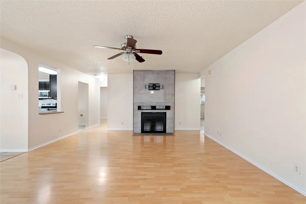 809 Betterman Drive Pflugerville, TX 78660