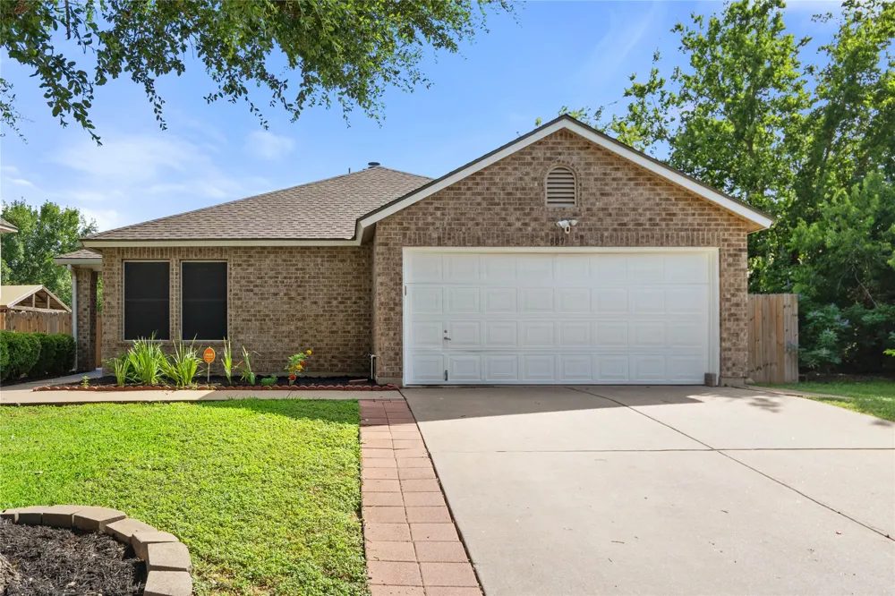 809 Betterman Drive Pflugerville, TX 78660