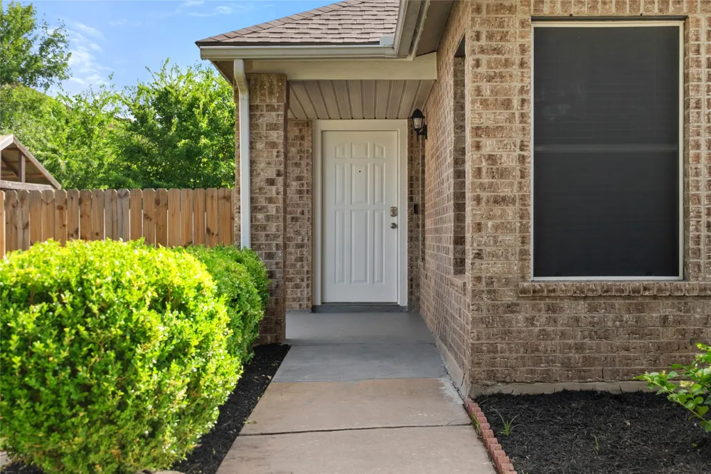 809 Betterman Drive Pflugerville, TX 78660