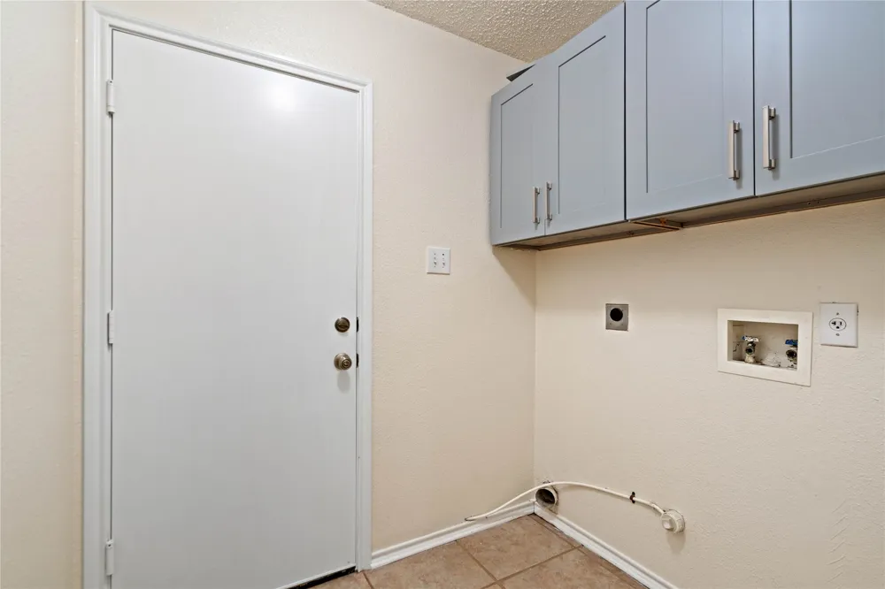 809 Betterman Drive Pflugerville, TX 78660