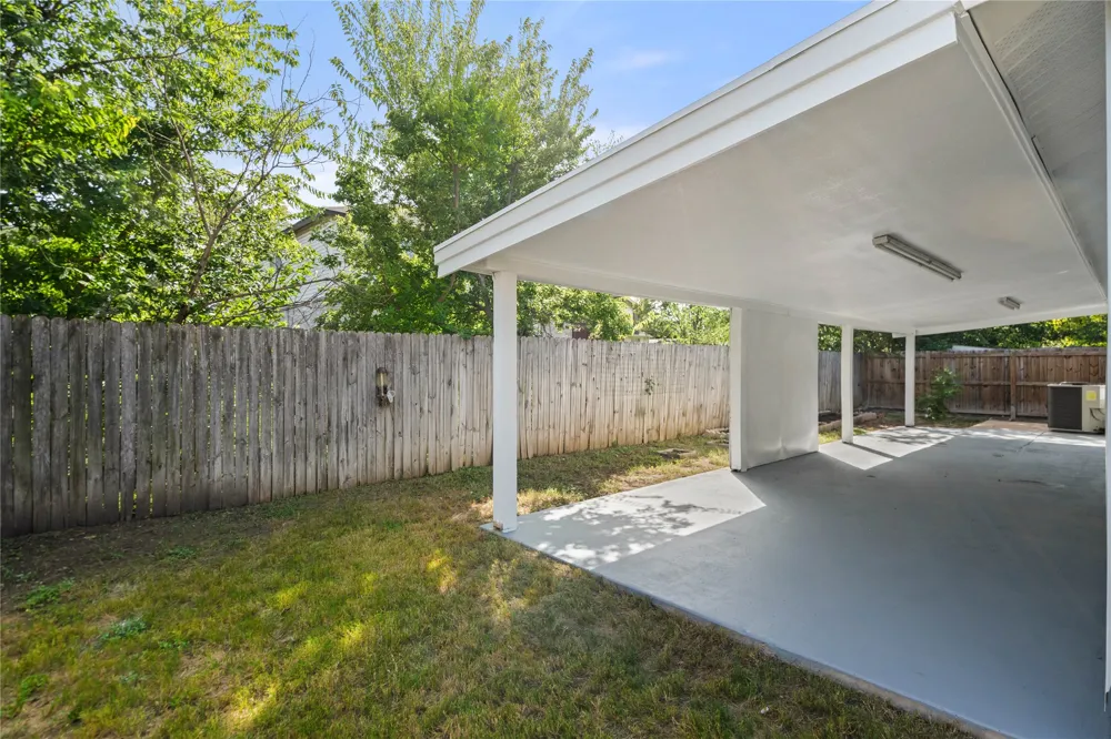809 Betterman Drive Pflugerville, TX 78660