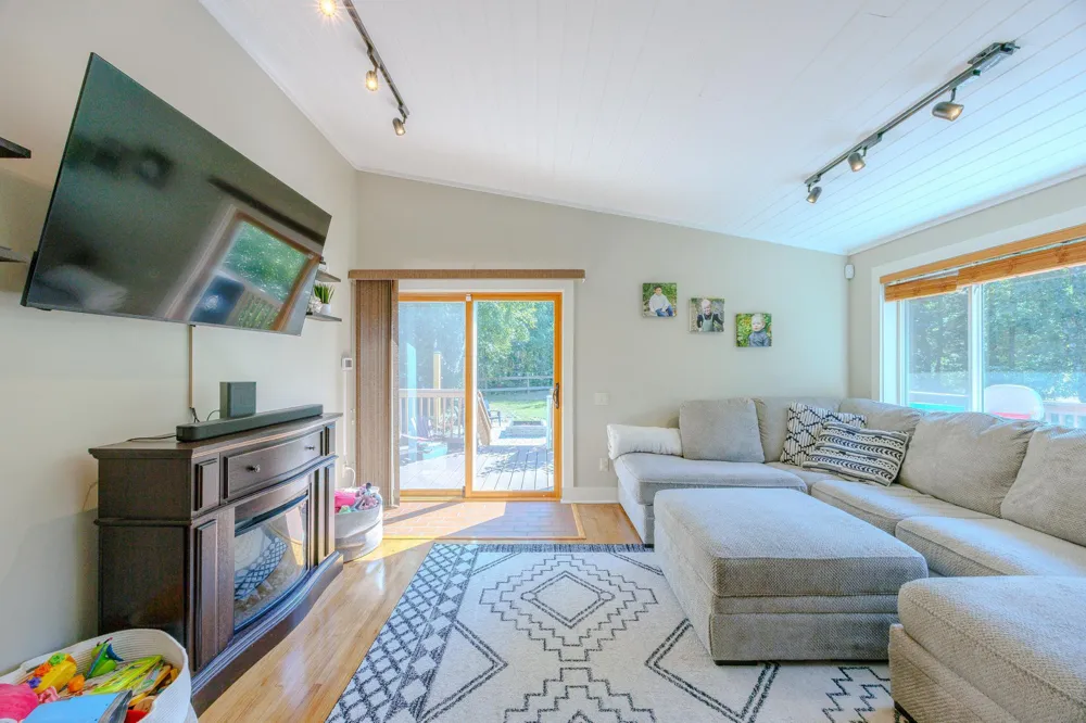 6351 Island View Drive NE Bemidji, MN 56601