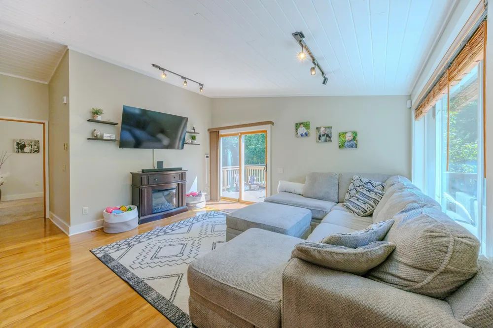 6351 Island View Drive NE Bemidji, MN 56601