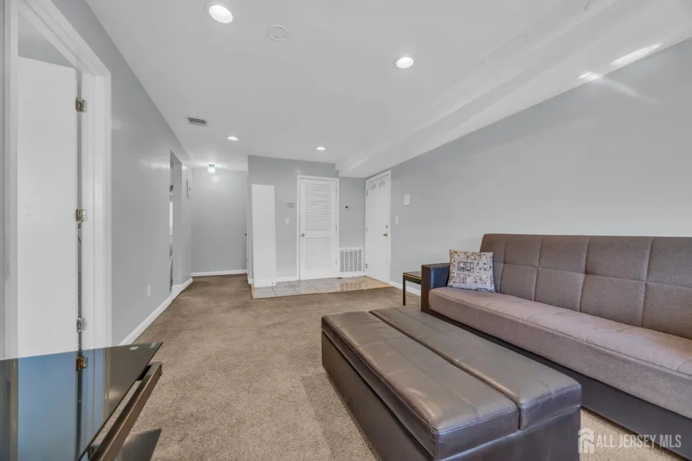 393 College Drive Edison, NJ 08817