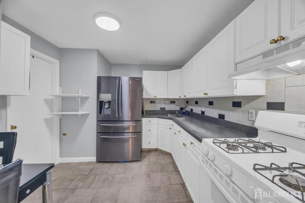 393 College Drive Edison, NJ 08817